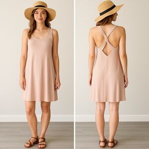 NWOT - TRESICS - Twisted Back Summer Dress